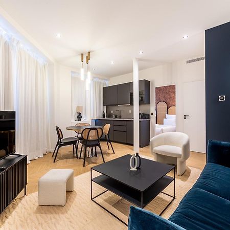 Lovely Apartment Close To Eiffel Tower Paris Exteriör bild