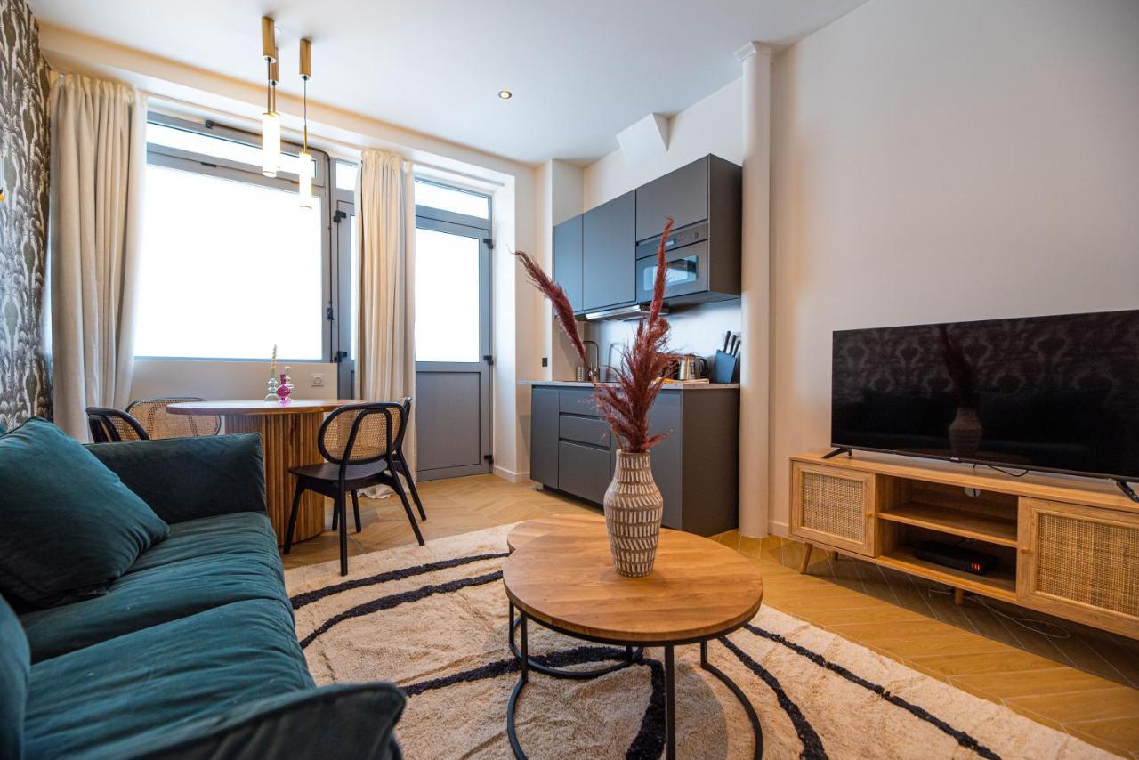 Lovely Apartment Close To Eiffel Tower Paris Exteriör bild